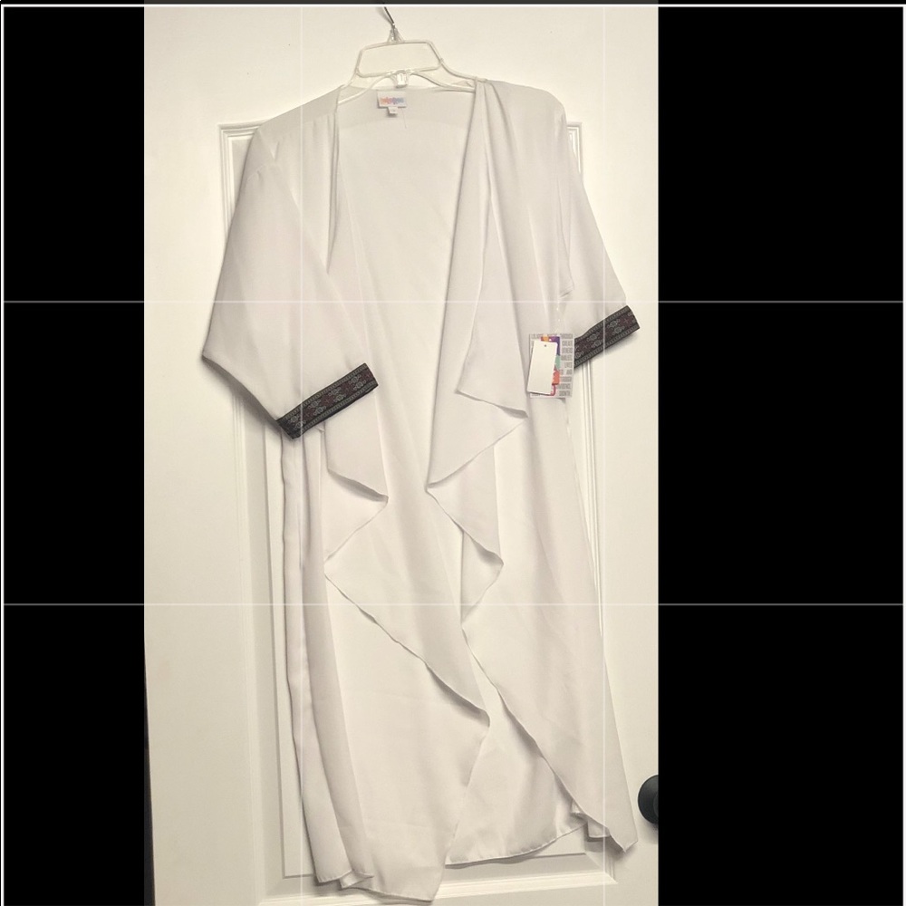 NWT LulaRoe Shirley Kimono size small